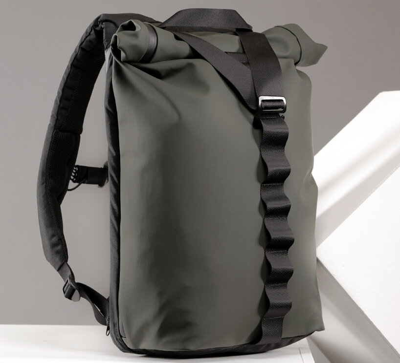 stan airbag backpack