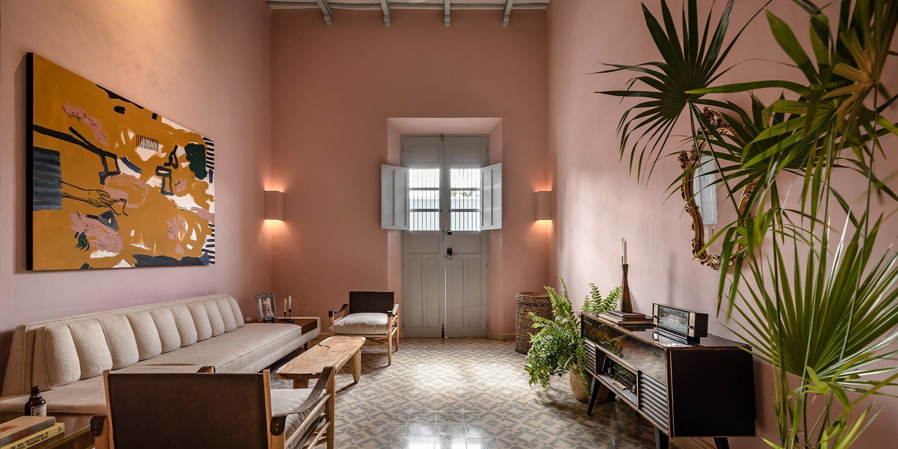 Workshop Architects Gives New Life To Th Century Casa Lorena