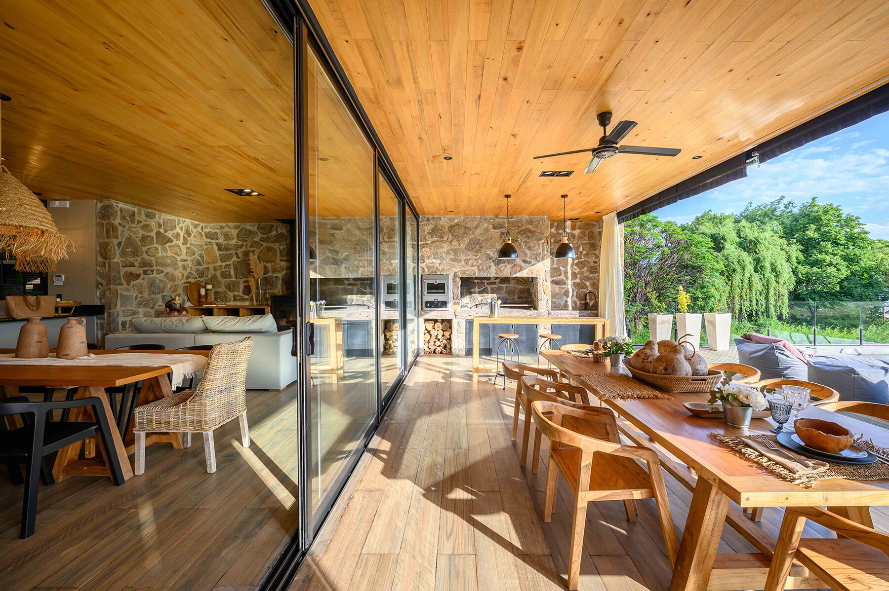 casa-piedra-trebucq-sirena-gonzalo-viramonte-argentina-designboom-06a