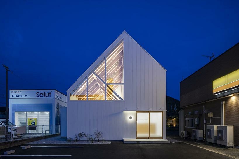 tetsuo yamaji architects builds a dental clinic with residential comfort in japan