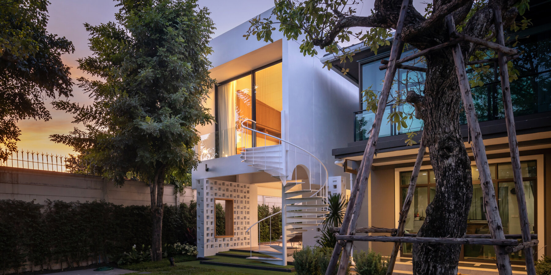 fattstudio-phattanakarn-44-house-extension-designboom-ban2
