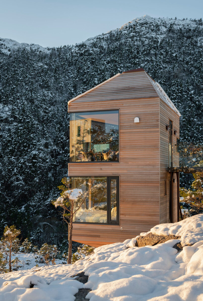 snøhetta's floating 'starlodges' gaze at norway’s lysefjorden from panoramic windows