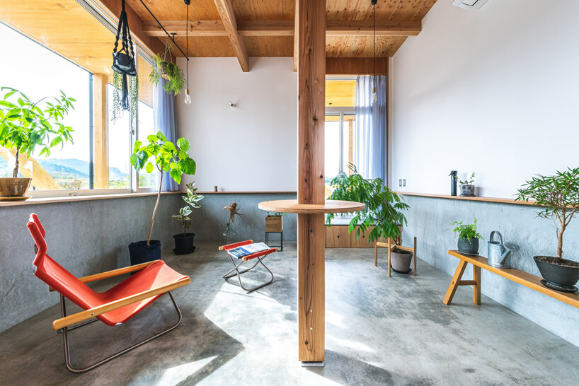 ushijima architects designs japanese house to 'float like a boat as its surroundings change'