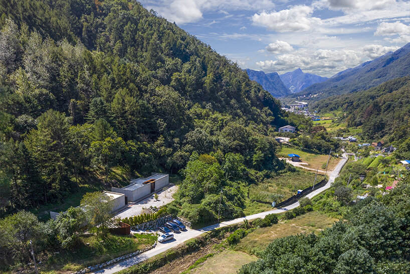 100A associates uirim inn