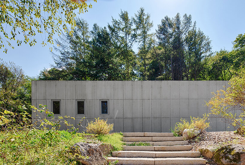 100A associates uirim inn