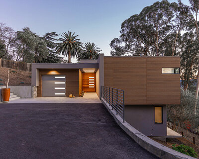 DNM architecture perches modernist home on northern california hillside