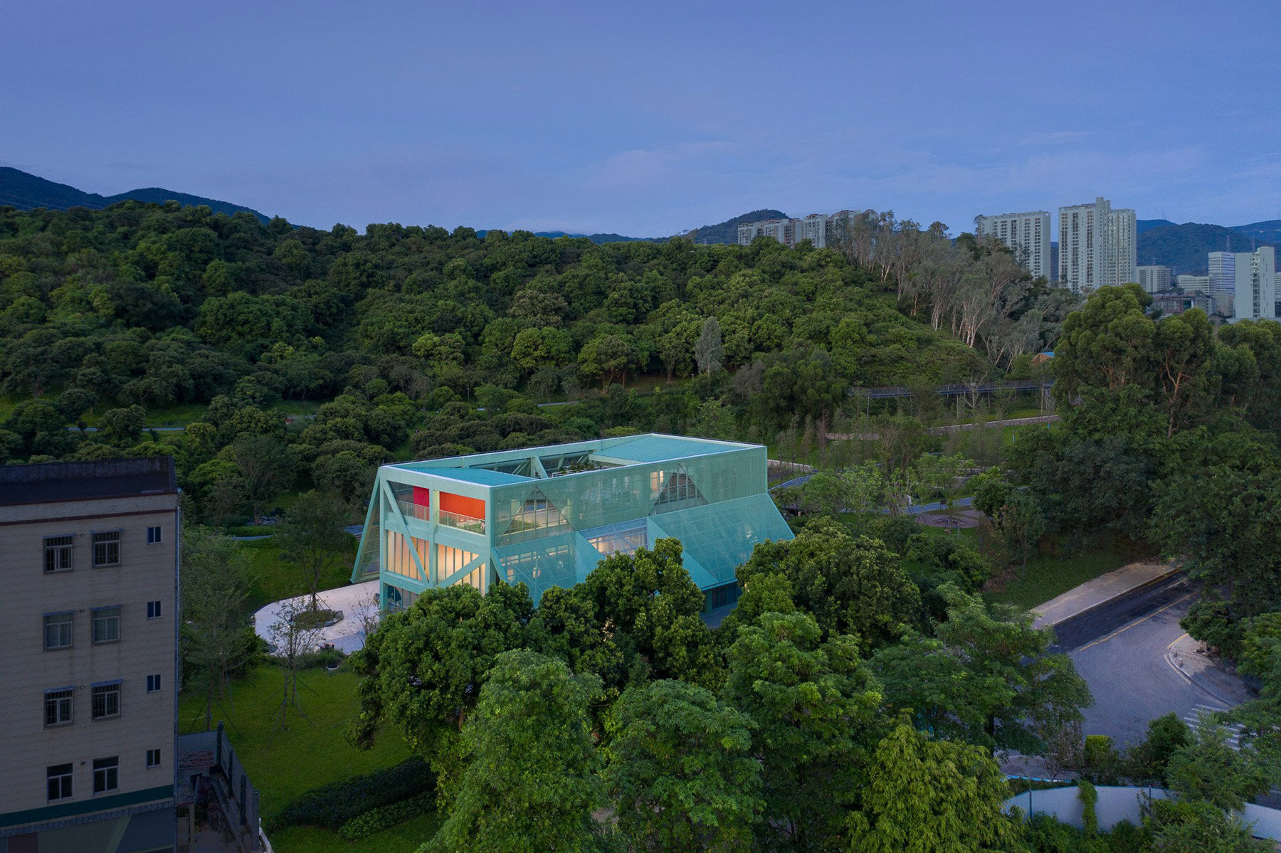 four-roof-pavilion-secondary-gateway-children-park-shenzhen-china-designboom-21800