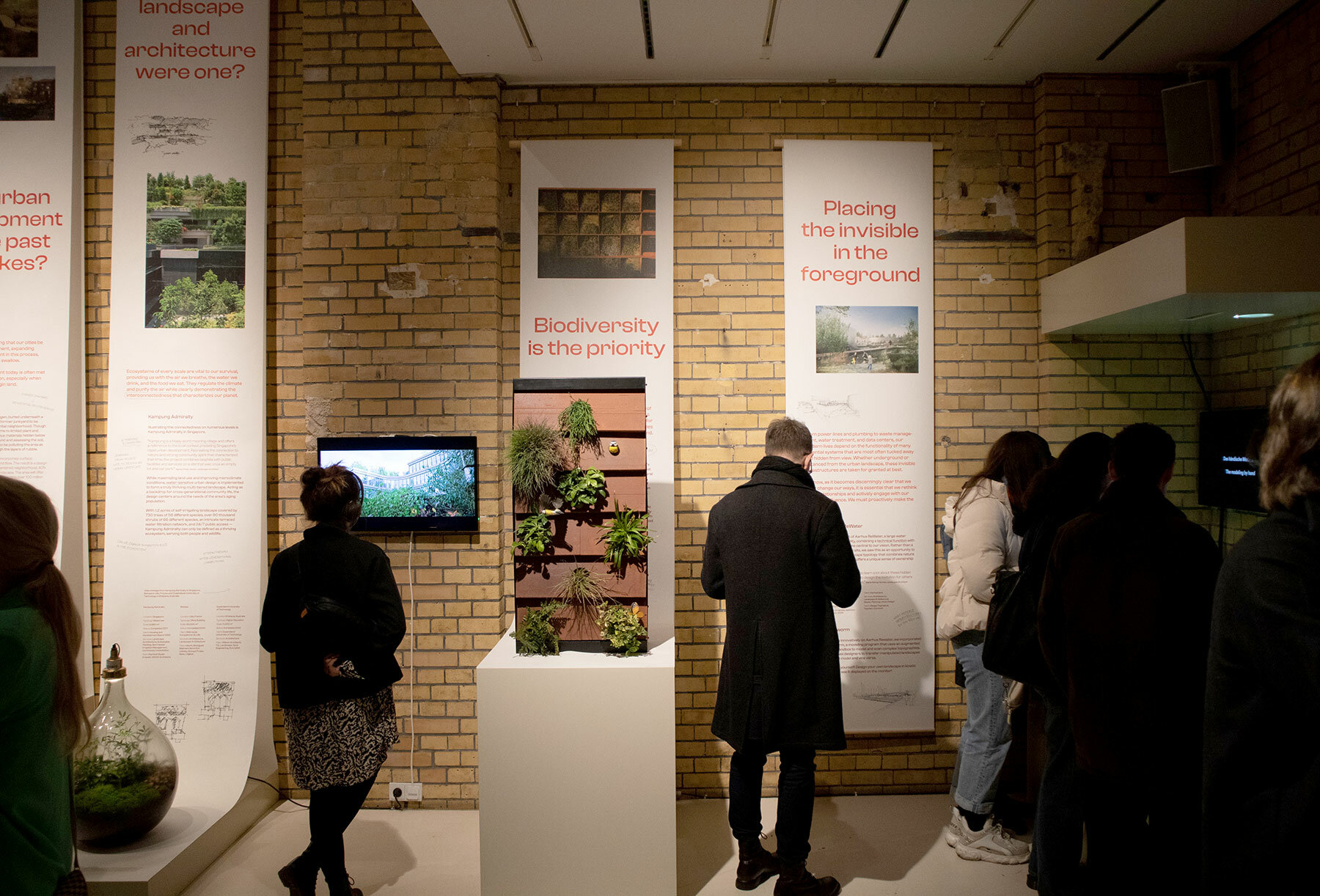 henning-larsen-aedes-berlin-exhibition-designboom-31800