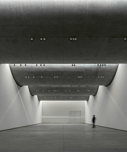 studio zhu pei renovates art museum in beijing using dramatic concrete expressions