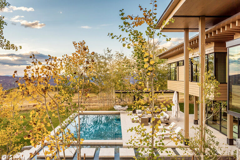 elk range overlook: CCY architects' aspen mountain home