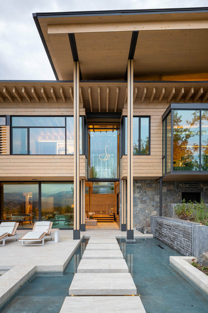 elk range overlook: CCY architects' aspen mountain home
