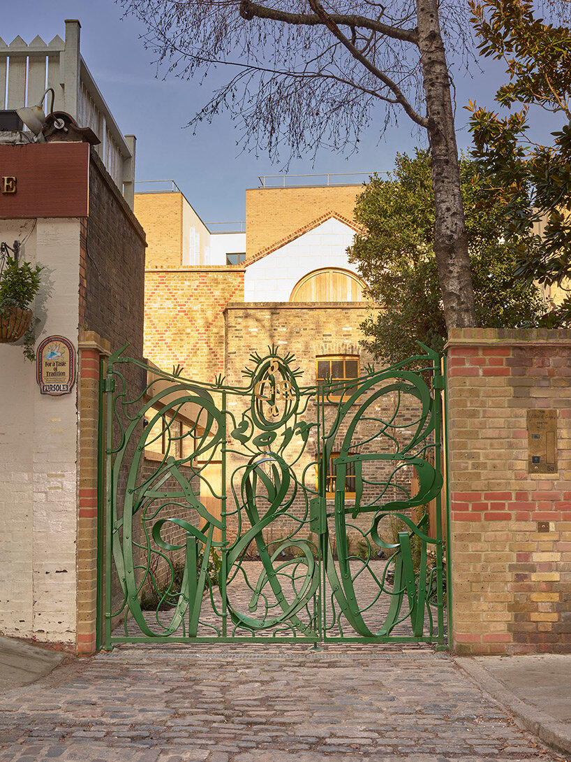 interview: SIRS architects restores 19th-century london brewery into gilbert & george center
