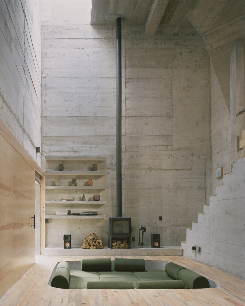 ludwig godefroy perches mysterious monolithic residence in lush mexican forest