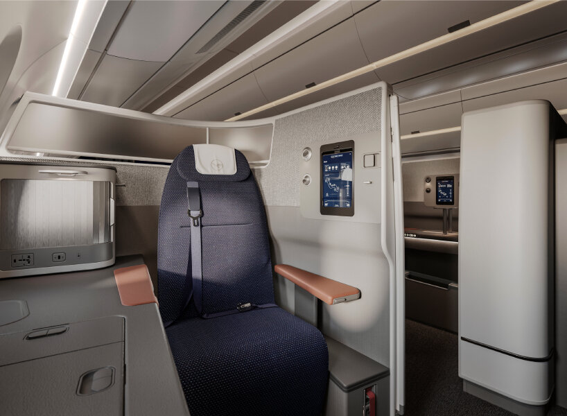 pearson lloyd lufthansa allegris business class
