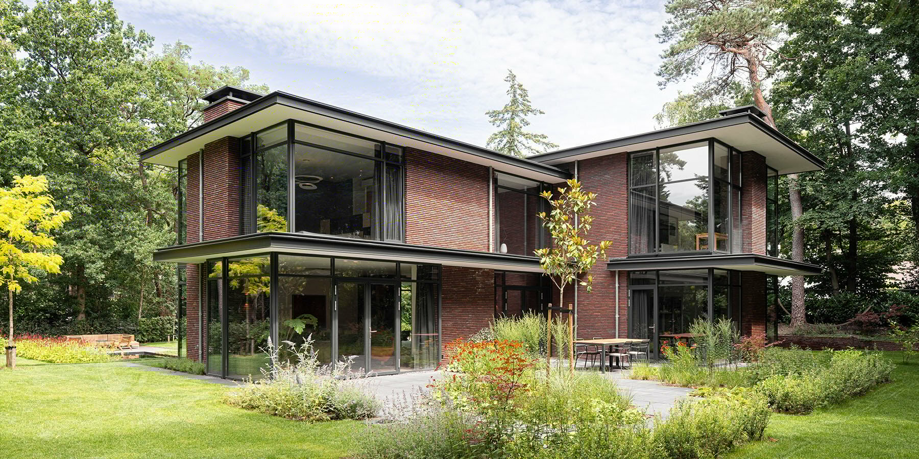 villa-trompenberg-engel-architecten-designboom-1800-2