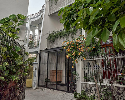 28'creative studio smooths the edges of family residence's interior in vietnam