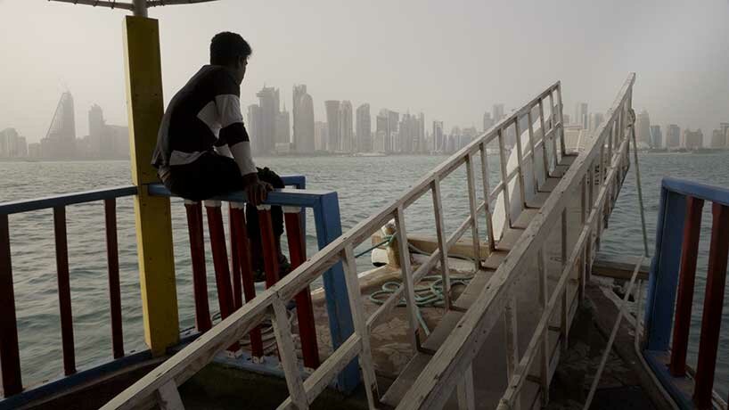 bêka & lemoine's 'homo urbanus' exhibition captures ordinary behaviors of city dwellers