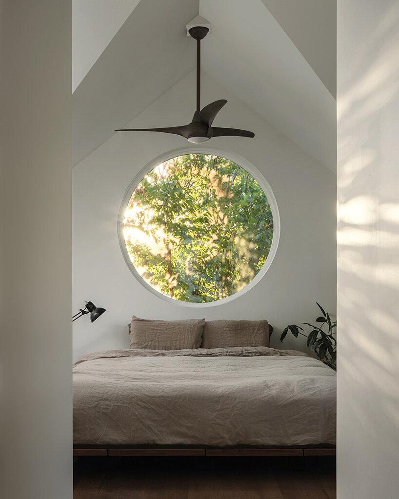 north arrow studio builds corrugated sheet metal 'birdhouse' in austin