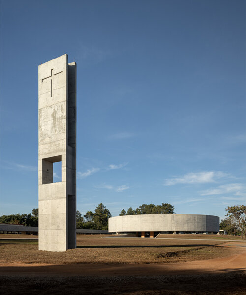 ARQBR's strikingly modernist concrete church is an ode to the endless brazilian horizon