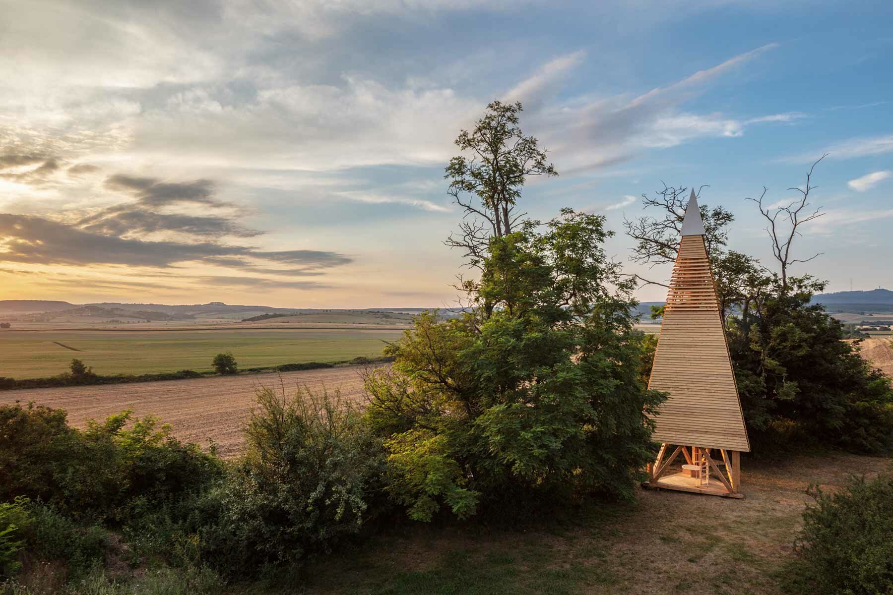 hello-wood-ten-temporary-pavilions-students-designboom-41800