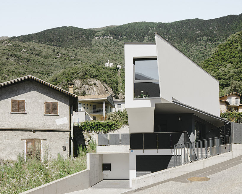 LOKOMOTIV.archs office LKMV