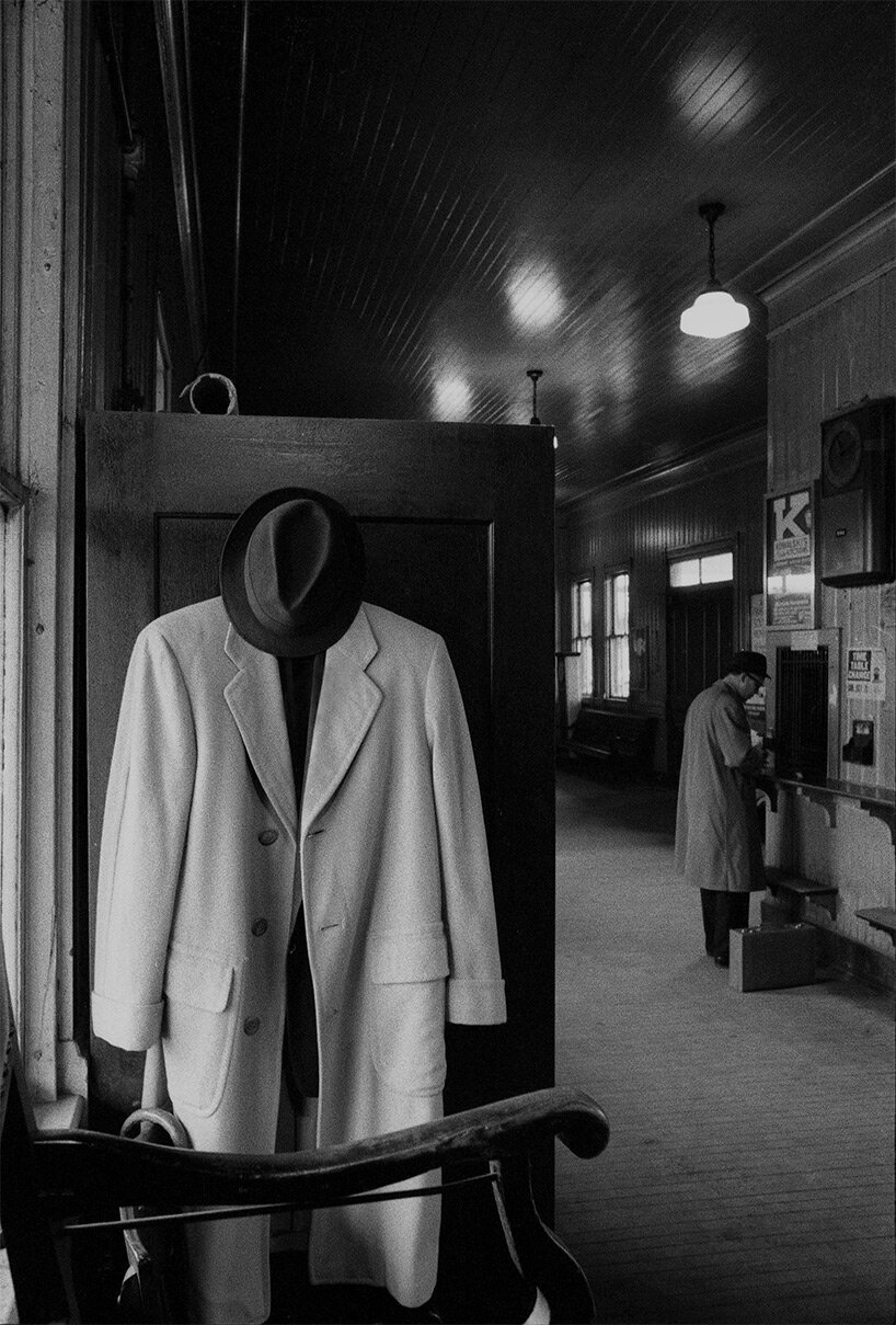 ugo mulas' portraits of marcel duchamp + alberto giacometti revealed at new gallery in venice