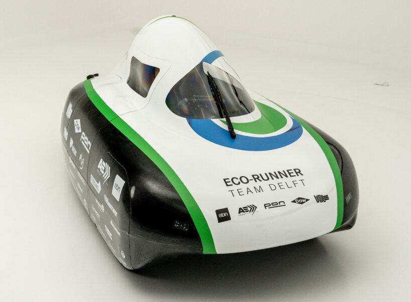 city bubble car that purely runs on hydrogen can go on long-distance trips without refueling