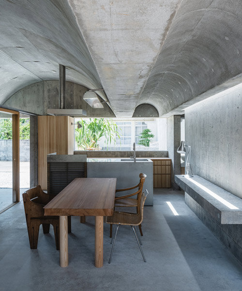 studio cochi architects builds 'house in shikenbaru' for an okinawa farmer