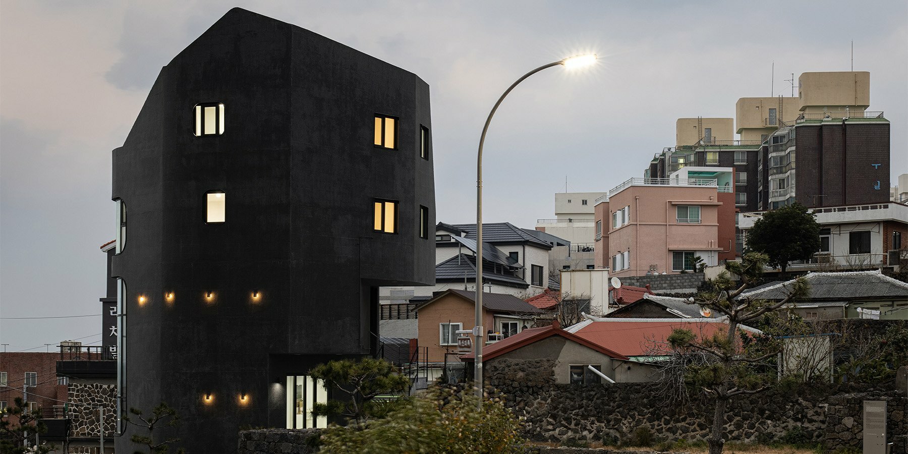 jeju-gallery-house-designboom-1800-2