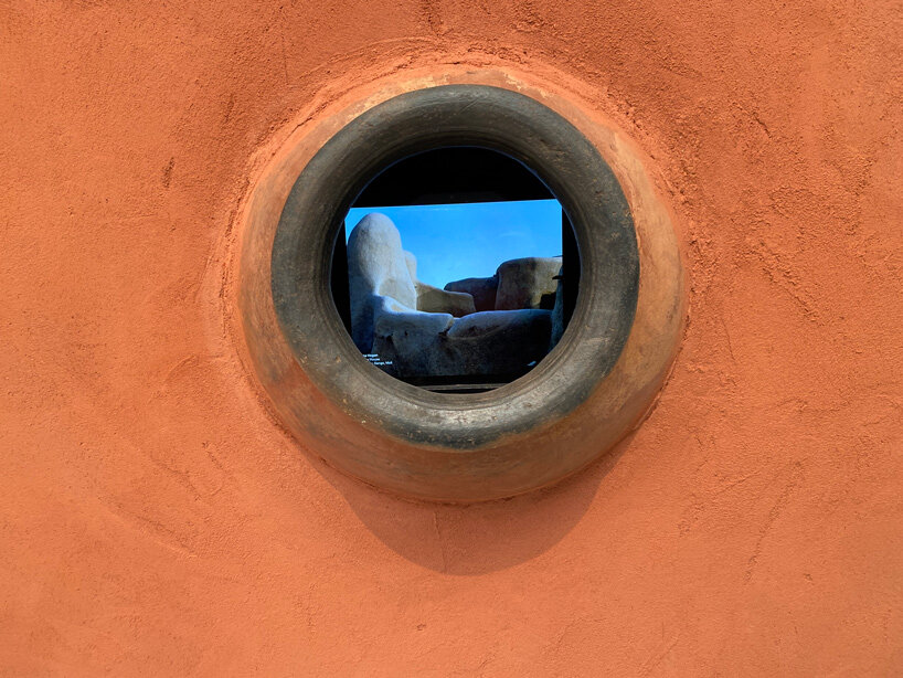 francis kéré's clay installation at the venice biennale celebrates west african architectural prowess