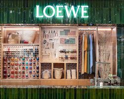 Frameweb  Loewe's Milan exhibition unexpectedly took us to heaven in a  handbasket