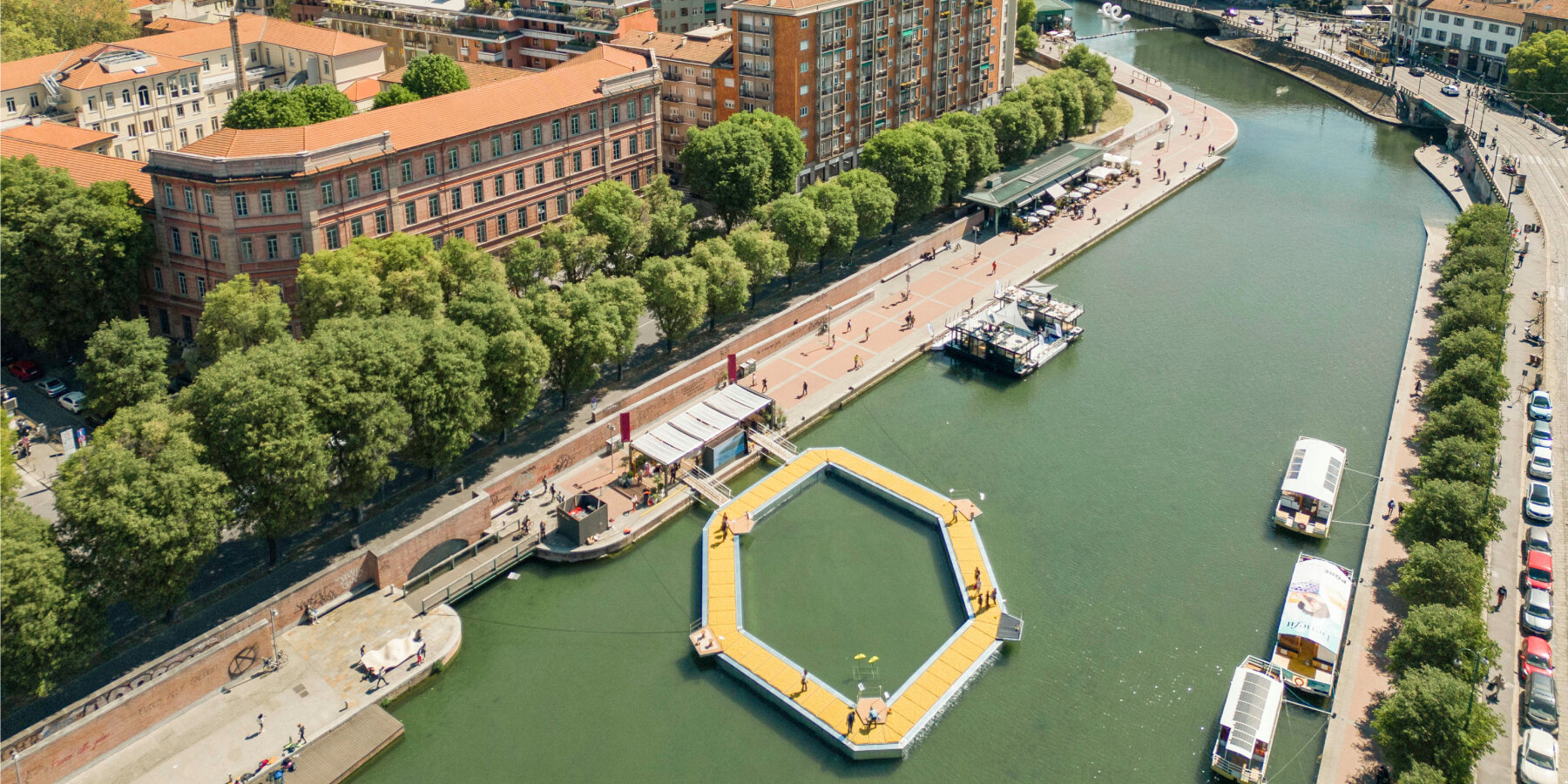michele-de-lucchi-amdl-circle-azimut-sea-deck-designboom-ban