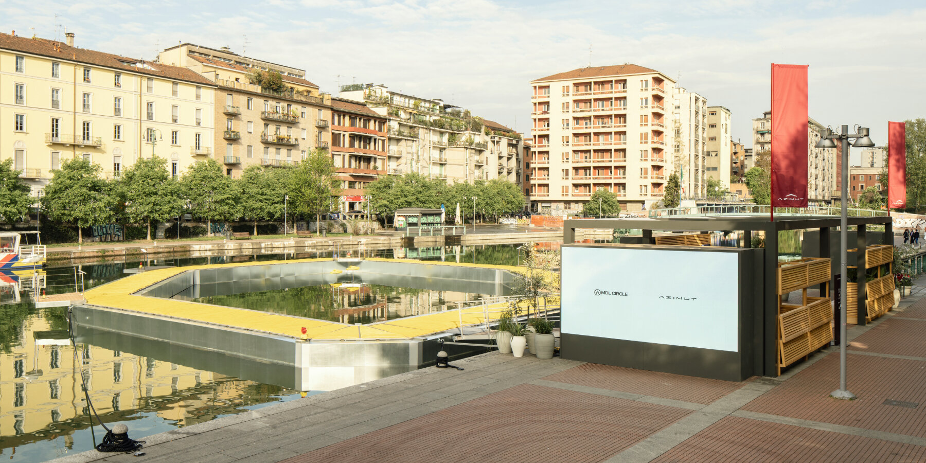 michele-de-lucchi-amdl-circle-azimut-sea-deck-designboom-ban2