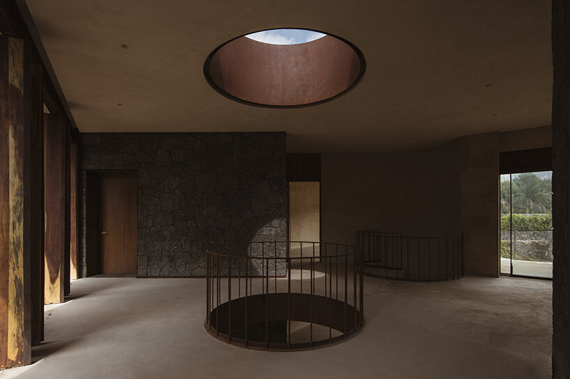 'tepoztlán house' by dosa studio captures the mystical energy of its rural site in mexico