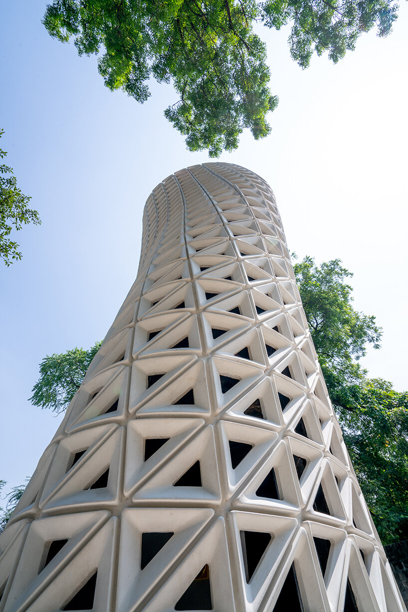 studio symbosis' aerodynamic + multidirectional air purification tower emerges in new delhi
