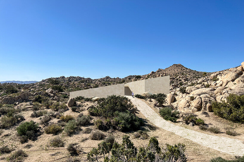 oscillation house: zyme studios mimics california's desert canyons