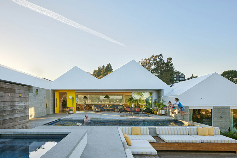 bestor architecture's 'house stepping down a hill' honors LA modernism