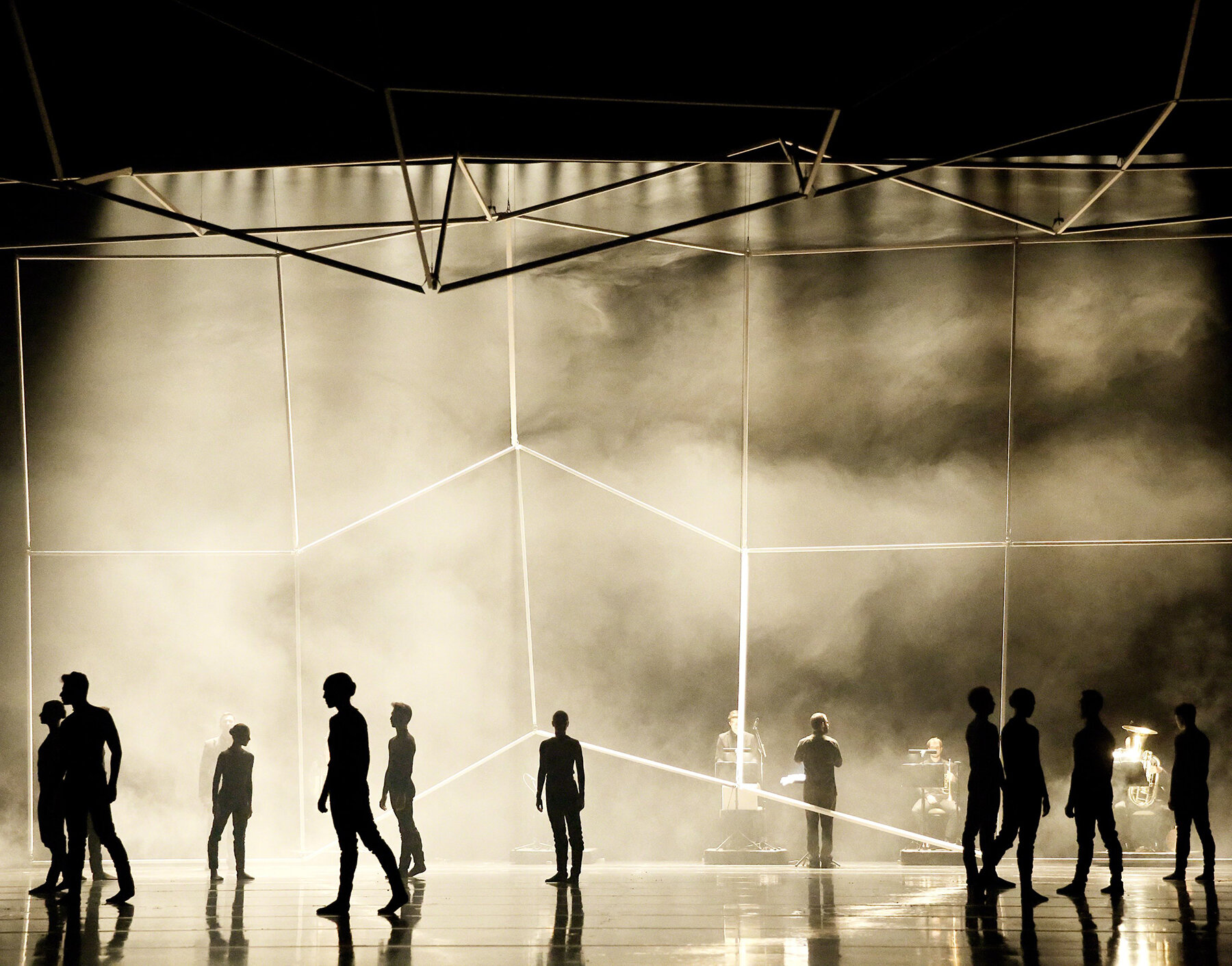 fusion-ai-ballet-leipzig-opera-harry-yeff-designboom-full-02