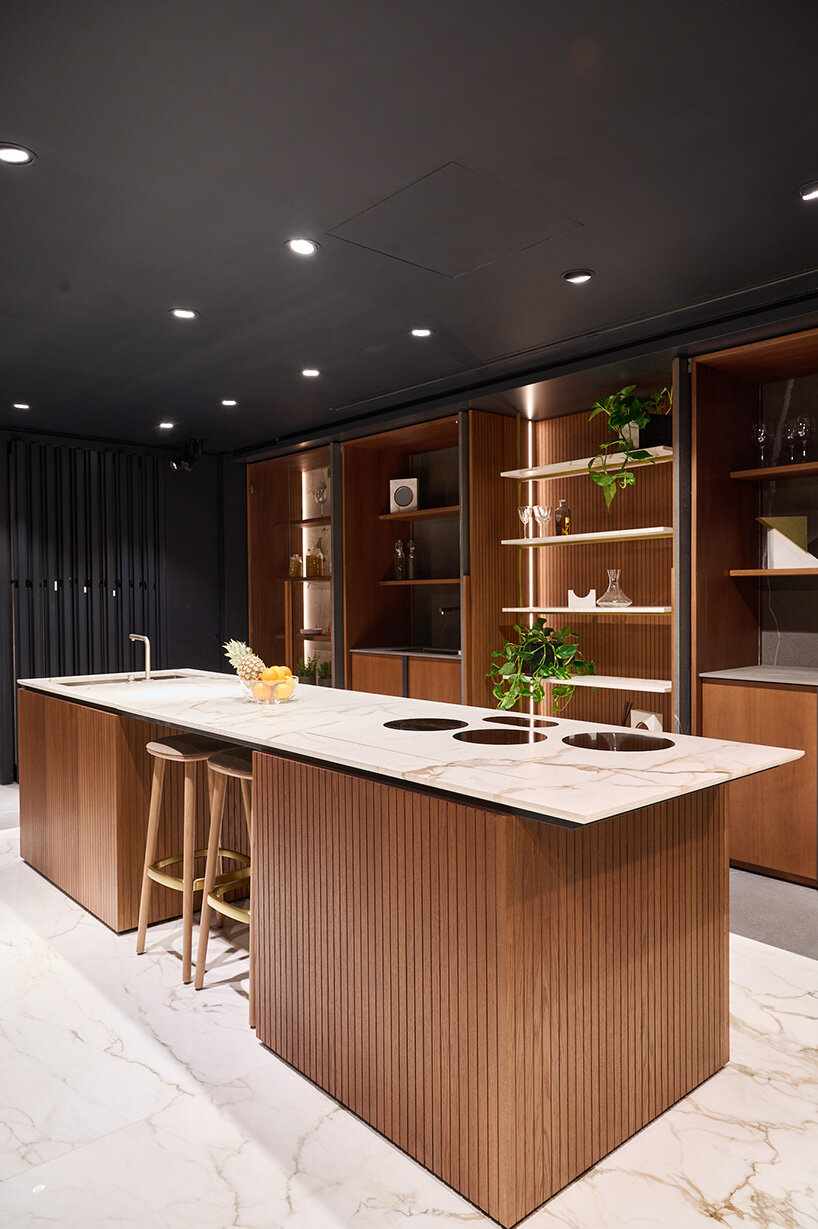 iris ceramica group opens new ICG gallery, london with virtual rain façade