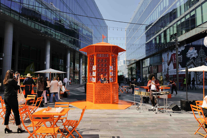 Monde D'Hermes Kiosk Pop-Up – LePlainCanvas