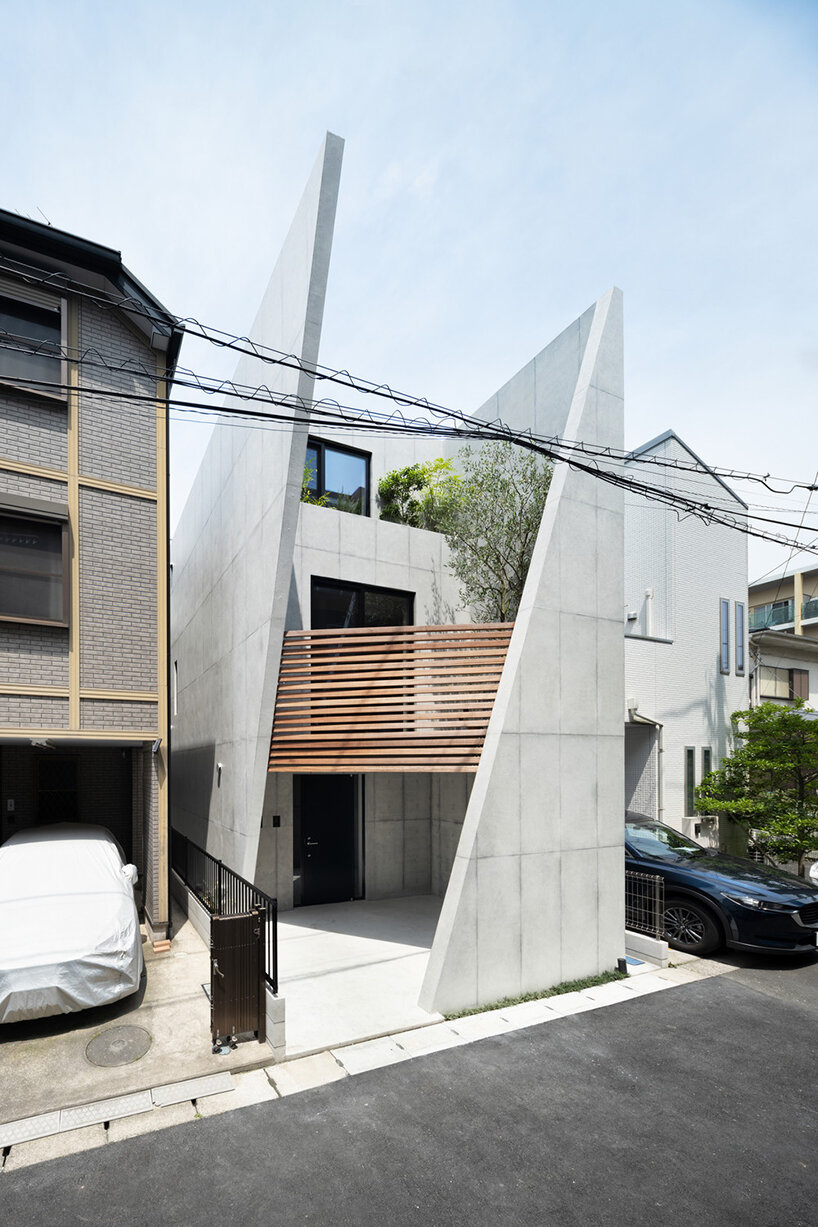 this home-office by ogawa architect design in japan evokes the 'entrance to a small valley'