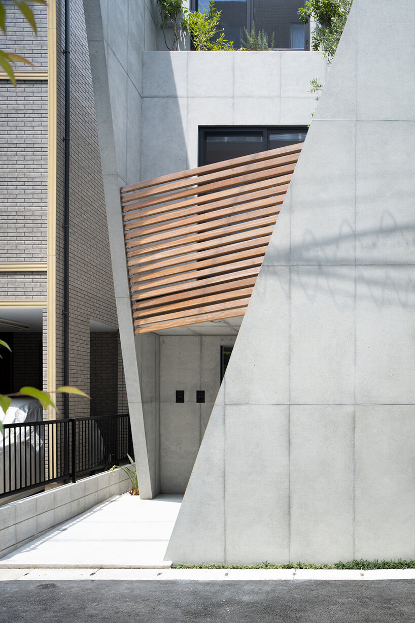 this home-office by ogawa architect design in japan evokes the 'entrance to a small valley'