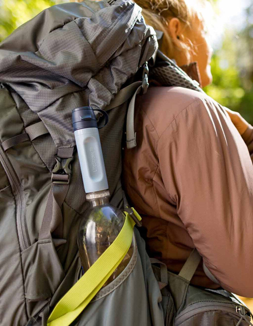 https://static.designboom.com/wp-content/uploads/2023/06/portable-water-filtration-straw-drink-directly-from-lakes-rivers-designboom-4.jpg
