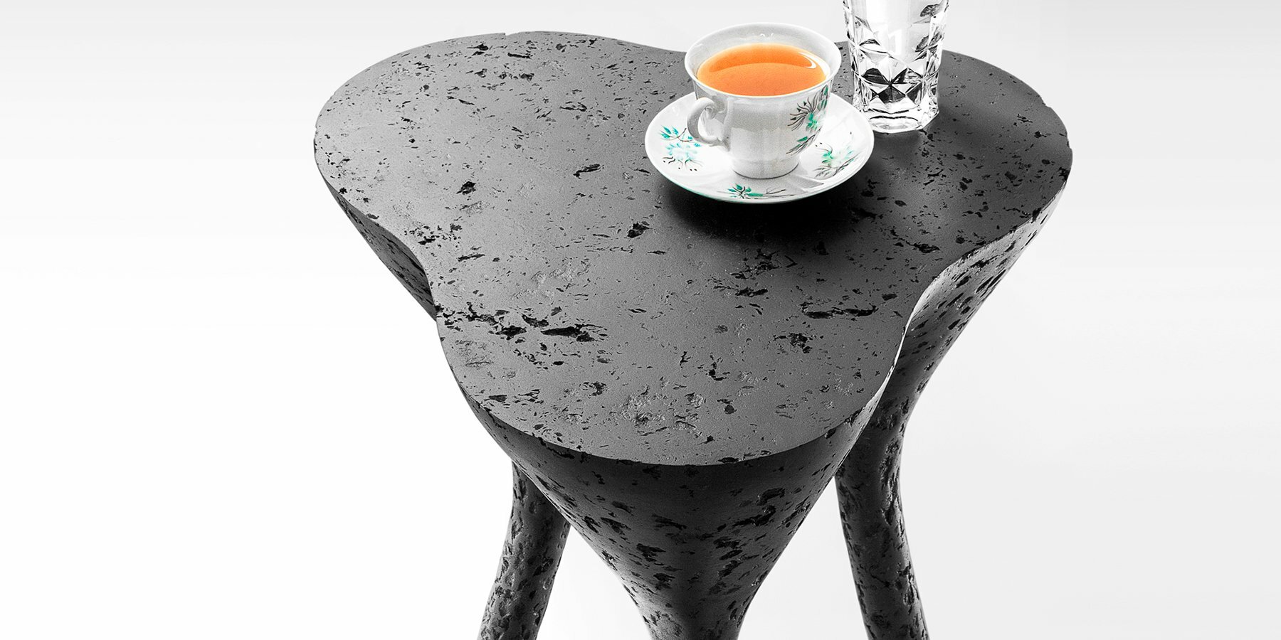 side-table-tripod-donatas-zukauskas-designboom-2