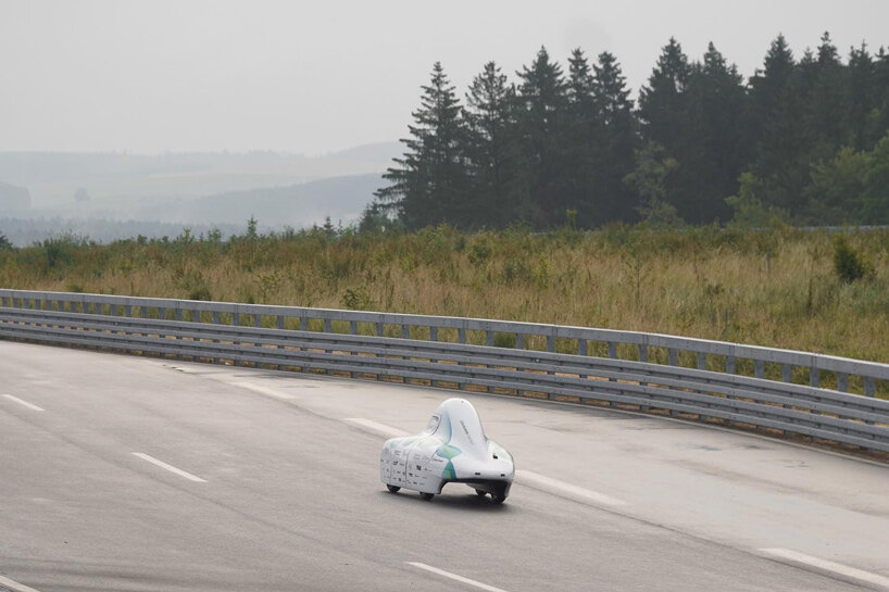 student team sets new guinness record for long-distance trip with hydrogen-powered car