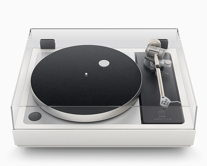 ex apple chief design officer jony ive celebrates 50 years of linn with special edition turntable