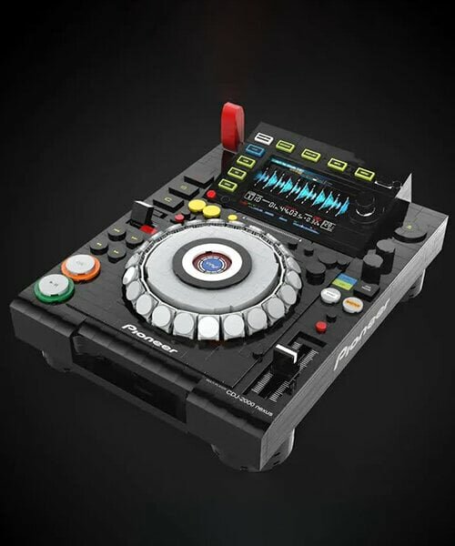 watch: LEGO replica of pioneer console CDJ 2000 demonstrates its playable features