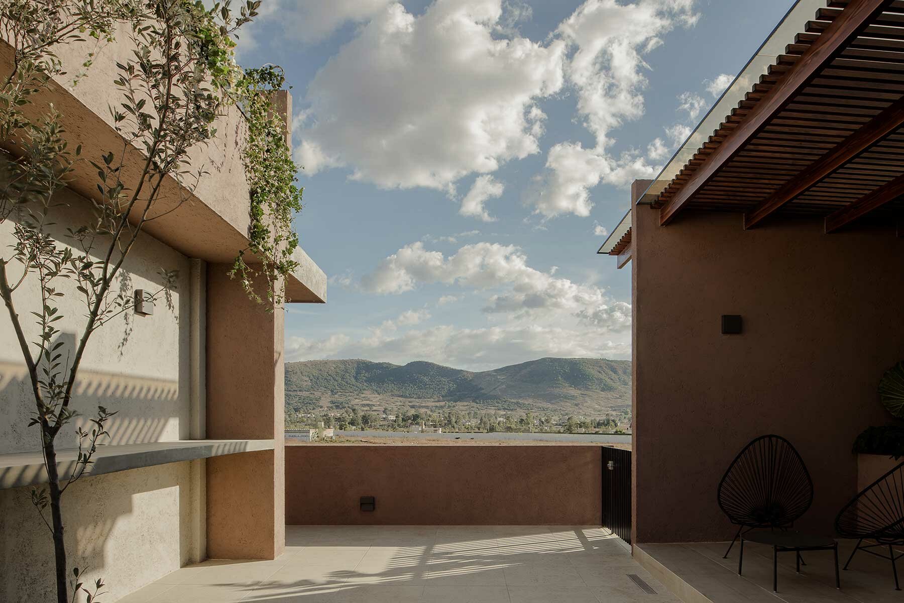 mxtad-casco-parque-mexico-designboom-08a