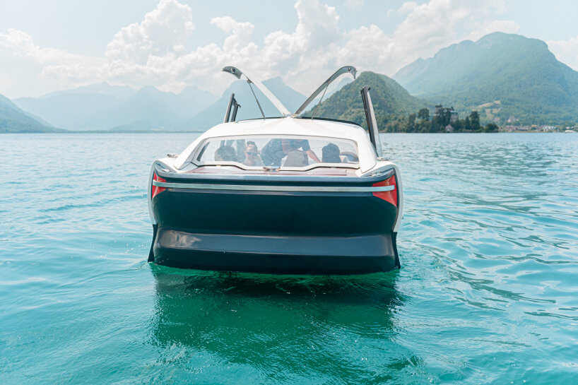 seabubbles electric flying water taxi hydrofoil