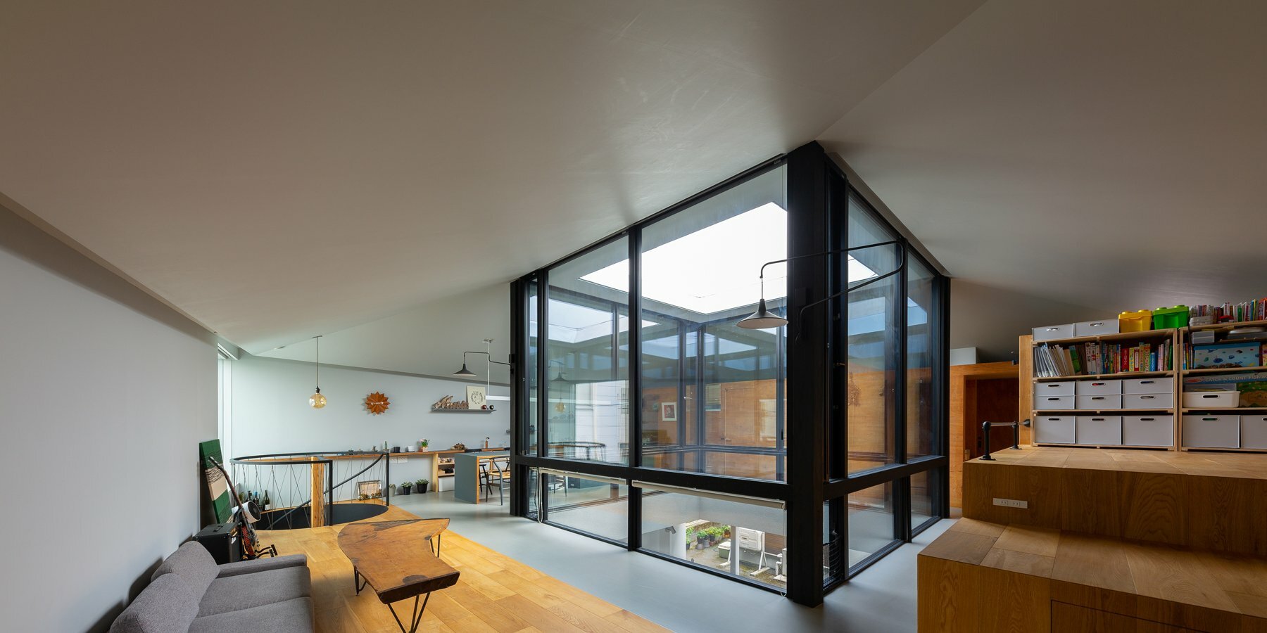 sky-cutout-and-under-eaves-ginga-architects-designboom-1800-2